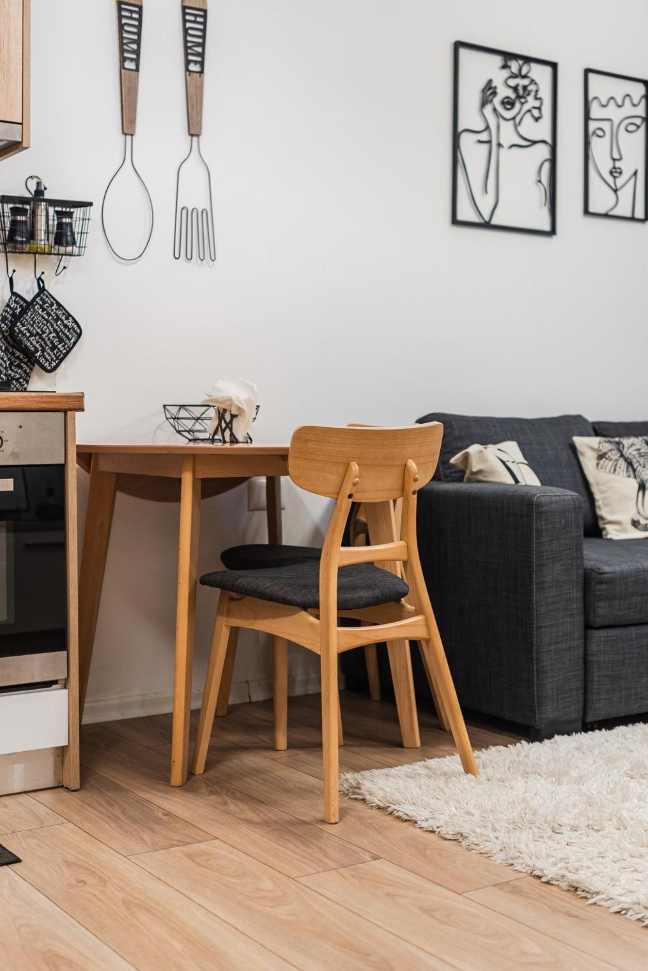 Noir Apartment By Kondo Stays Tirana Bagian luar foto