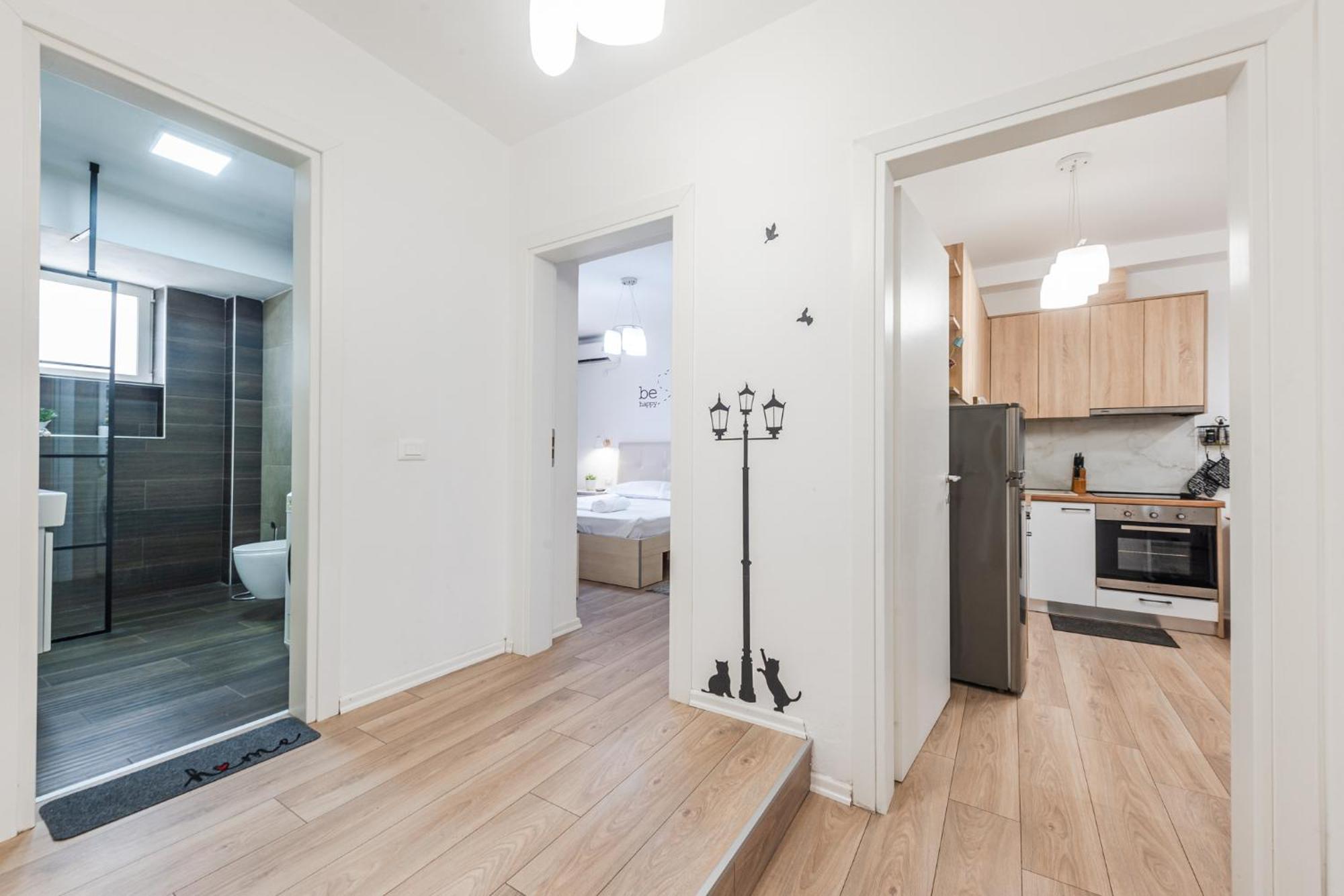 Noir Apartment By Kondo Stays Tirana Bagian luar foto