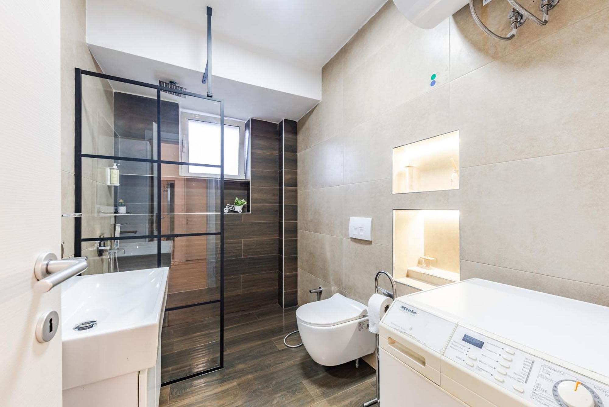 Noir Apartment By Kondo Stays Tirana Bagian luar foto