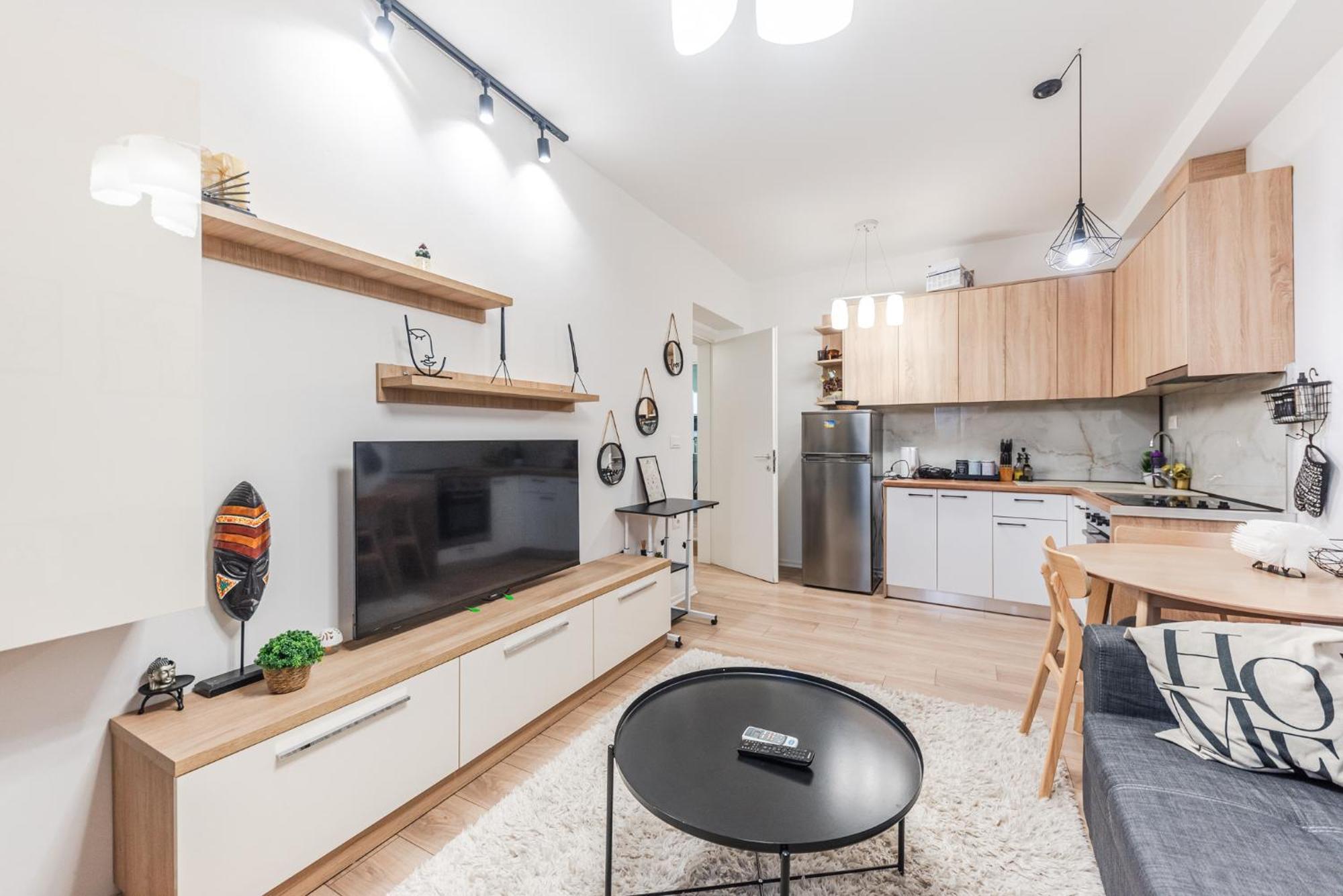 Noir Apartment By Kondo Stays Tirana Bagian luar foto